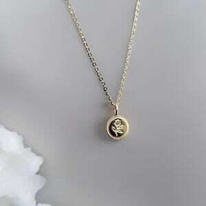 Mini Dainty Elegant Rose Floral Round Pendant Necklace